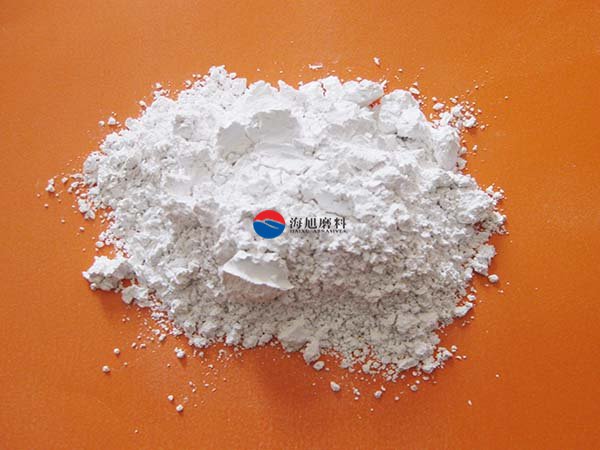綠碳化硅微粉和白剛玉微粉區別